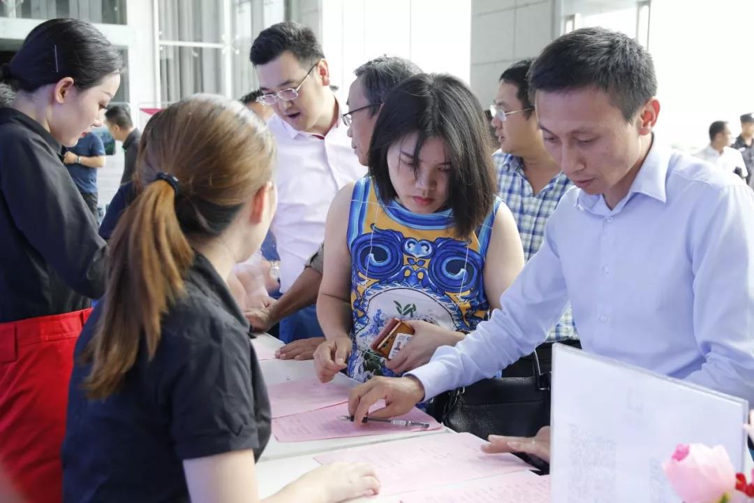 河北威县（深圳）投资环境推介会在中亚会议中心圆满举行