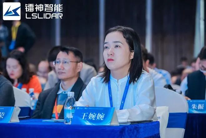 硅谷风采 | 镭神智能3D SLAM无人叉车招商大会暨新品发布会在中亚硅谷成功启动(图6) 硅谷风采 | 镭神智能3D SLAM无人叉车招商大会暨新品发布会在中亚硅谷成功启动(图6)