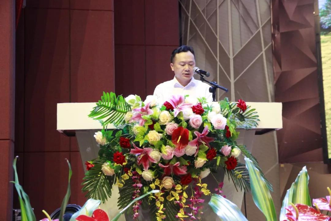 望江县人民政府副县长徐四新介绍望江首位产业发展情况暨项目推介 望江县人民政府副县长徐四新介绍望江首位产业发展情况暨项目推介